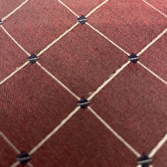 Tommy Hilfiger Men's Classic Diamond Stripe Tie Maroon/Navy/Gold - Picture 2 of 6